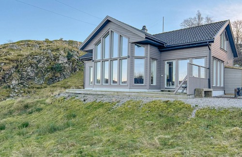 Farsund House | Amazing home in Farsund with WiFi
