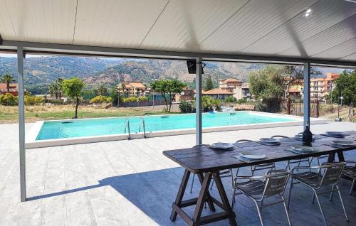 Gaggi House | Amazing Home In Gaggi With Wifi