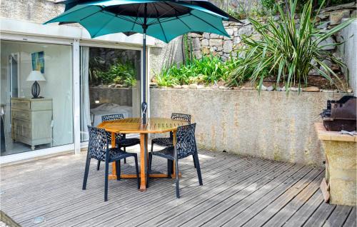 Le Pradet House | Amazing Home In Le Pradet With Kitchen