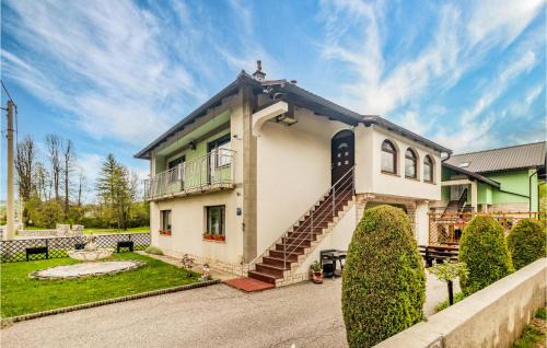 Lic House | Amazing Home In Lic With Wifi