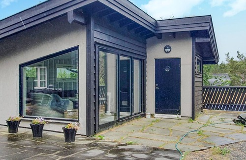 Tysnes House | Amazing home in Lundegrend