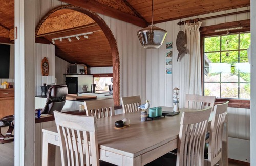 Mandal House | Amazing home in Mandal with WiFi
