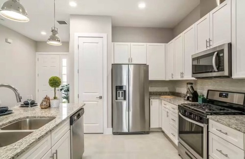 Crestwynd Bay House | Amazing home in Orlando just 5 minute away from Disney World