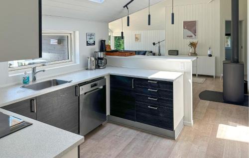 Kramnitse House | Amazing Home In Rødby With Sauna