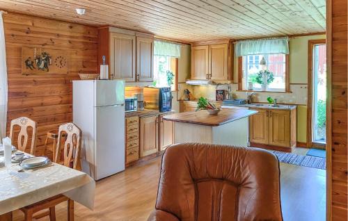Savsjo House | Amazing Home In Sävsjö With Kitchen
