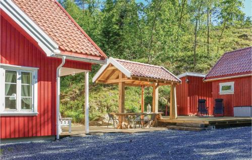 Risor House | Amazing Home In Søndeled With Sauna