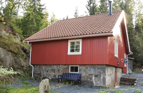 Risor House | Amazing home in Søndeled with sauna