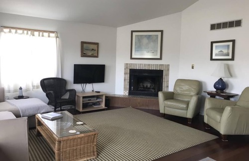 Surf City House | Amazing home in Surf City with 3 Bedrooms and Internet