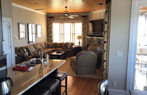 Modoc House | Amazing lake view and sunsets! Perfect for Masters hosting 2024!nn