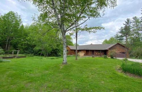 Whitefield House | Amazing lakefront home in the White Mountains with game room theater 51PR