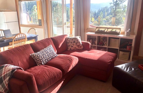 Leavenworth Apartment | Amazing Mt View Suite sleeps 4 STR #673