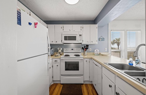 Ash Condo | Amazing Oceanfront 3/3 With Oversized Corner Balcony