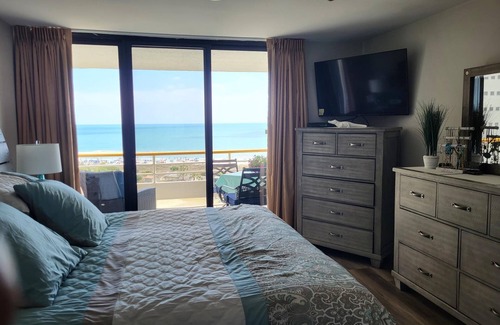 Myrtle Beach Resort | Amazing Ocean Front Condo with Stunning Views!nVeterans/First Responder Discount