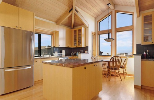 Bodega Bay House | Amazing Oceanview's - Dog-Friendly 4BR with Sauna
