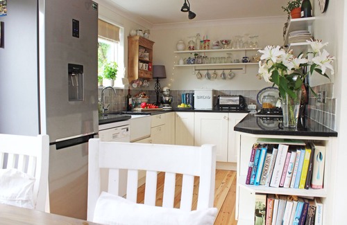 St Just House | Amazing sea views, large terrace & lush gardens
