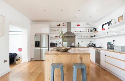 Newlyn House | Amazing sea views over Mounts Bay and out to the Lizard