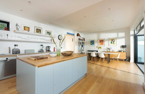 Newlyn House | Amazing sea views over Mounts Bay and out to the Lizard