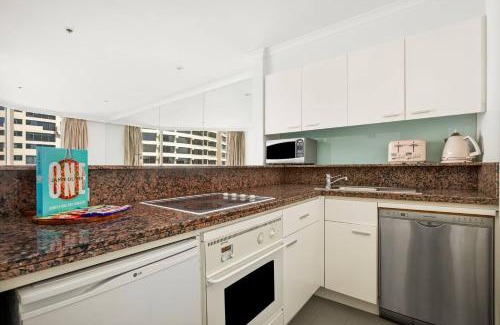 The Rocks Apartment | Amazing Sydney Apartment with Pool, Gym and Sauna