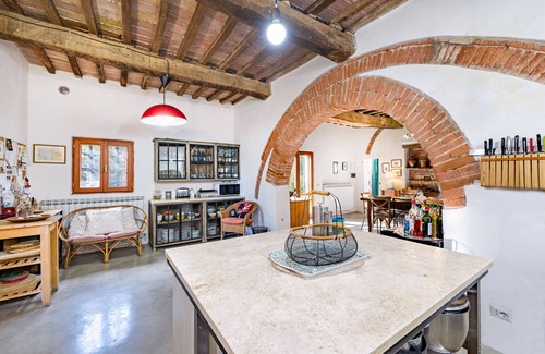Po' Bandino Villa | Amazing Villa Near The Lake With Pool, Castiglione del Lago, Italy