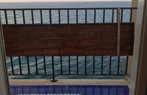 Polignano a Mare Apartment | Amazing view on the Palazzese Cave.
