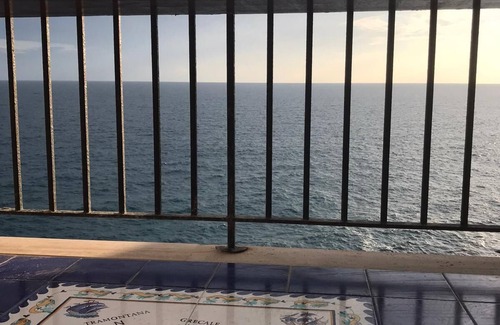 Polignano a Mare Apartment | Amazing view on the Palazzese Cave.