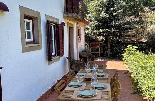 Castelo de Vide Villa | Amazing view to the Castle! Beautiful renewed country house. 5m walk to village.