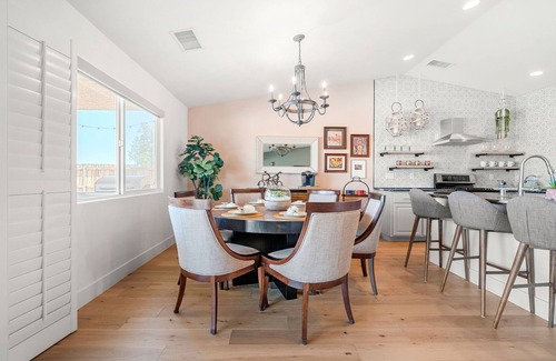 Joshua Tree House | ✨Amazing Views✨Backyard Trails 🏜️Close to National Park, Shops, Restaurants ☕️