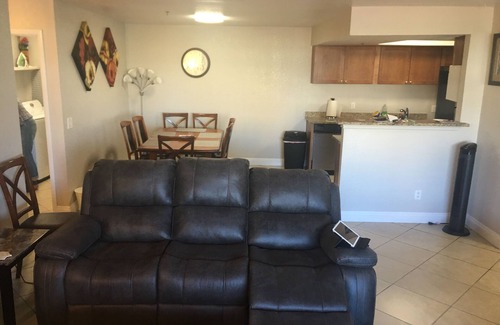 Las Vegas Apartment | Amazing Views, Steps to all attractions & Casinos