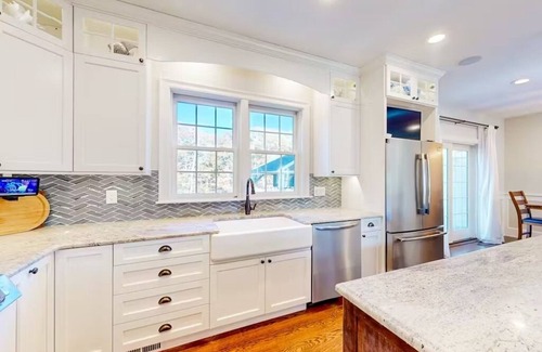 Yarmouth House | Amazing Yarmouthport home built for indoor and outdoor entertaining.