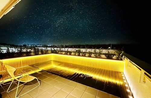 Ruzinov Apartment | Ambient lounge with sundeck and free parking