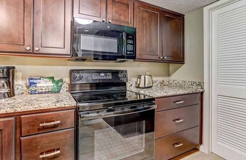Fernandina Beach Villa | AMELIA ISLAND PLANTATION VILLA 2/2 IN A GATED COMMUNITY JUST OFF BEACH LOCATION