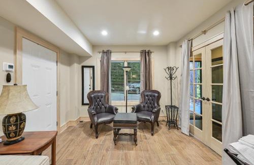 Weaverville House | Amenity-Packed Holiday Home