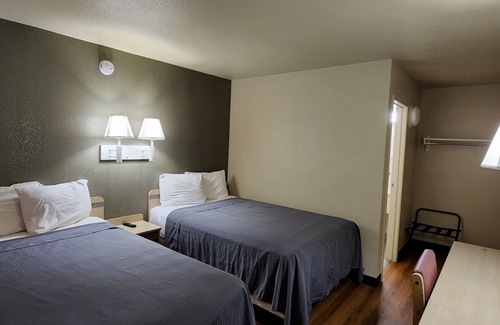 Temple Hotel | AMERICAN INN