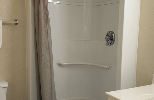 Temple Hotel | AMERICAN INN