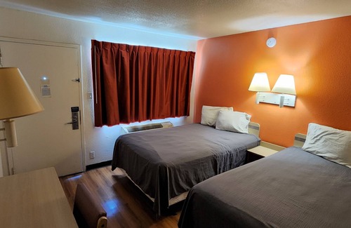 Temple Hotel | AMERICAN INN