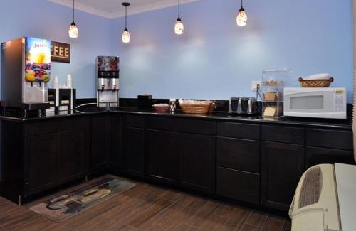 Little Armenia Hotel | Americas Best Value Inn Hollywood