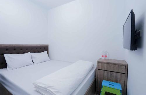 Jakarta Hotel | Amethyst cengkareng syariah