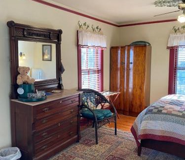 Amherst Center Bed & Breakfast | Amherst Inn