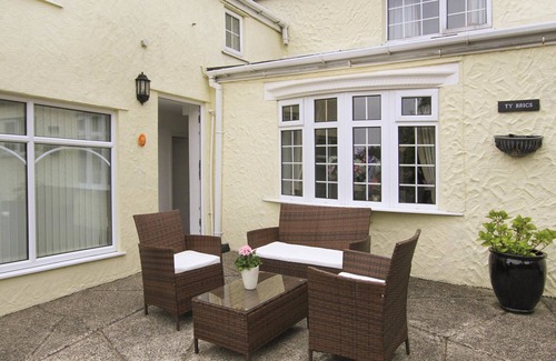 Llaneilian Cottage | AMOLCA, with a garden in Llaneilian