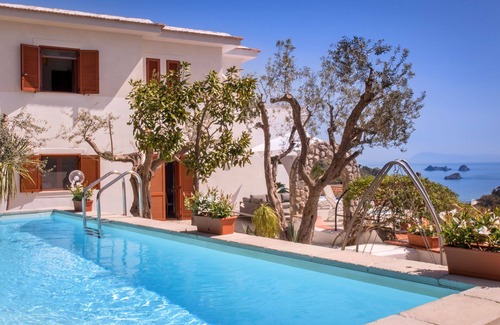 Nerano Villa | AMORE RENTALS - Villa Marina with Private Pool, Sea View, Terraces and Parking