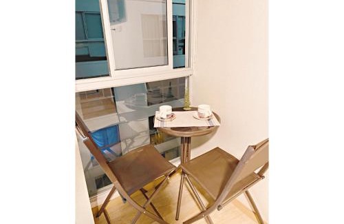 Tejada Alta House | Amplia habitación privada con baño privado y TV