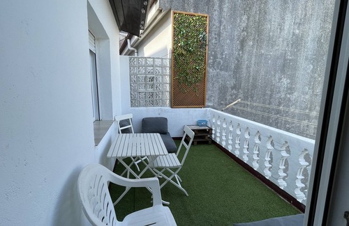 Santona Condo | Amplio Piso con Terraza en Santoña
