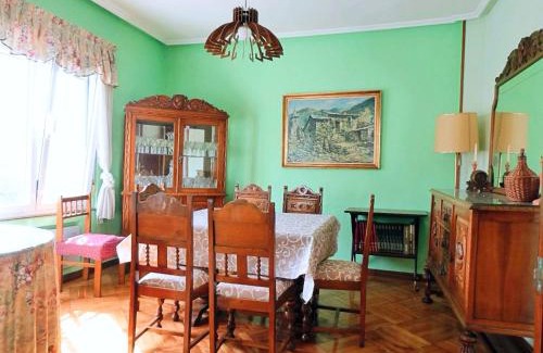 Aviles Apartment | Amplio y céntrico apartamento en Avilés by beBalmy