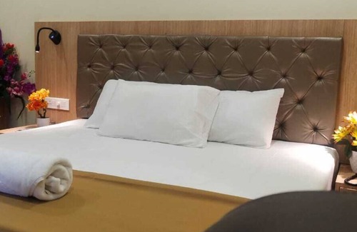 Tiruchirappalli Hotel | Amutham Residency