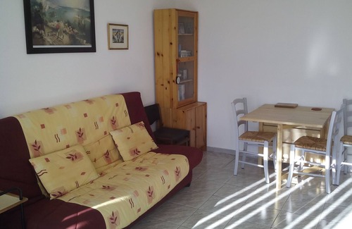 Frejus Plage Apartment | An apartment with views