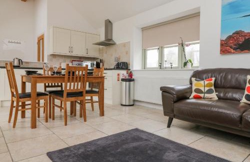 Crows-an-wra House | An Garth