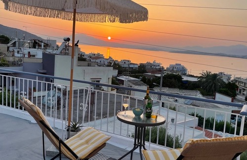 Salamis House | An hour from central Athens, 2 bedroom house. Salamina