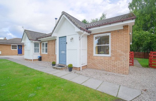Aviemore House | An impressive stylish four-bedroom Highland property ideal for entertaining large groups of with i