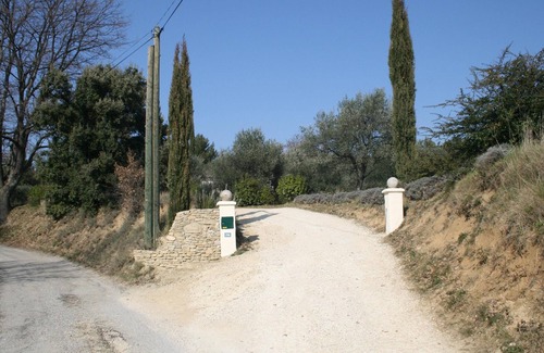 Vaison-la-Romaine Cottage | An island of possibilities for a real vacation: nature, fresh air, visits