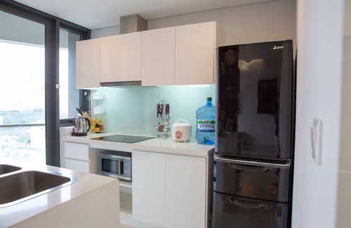 Hang Xanh Condo | AN luxury vibrant 2BR apt City Garden *FREE pools*